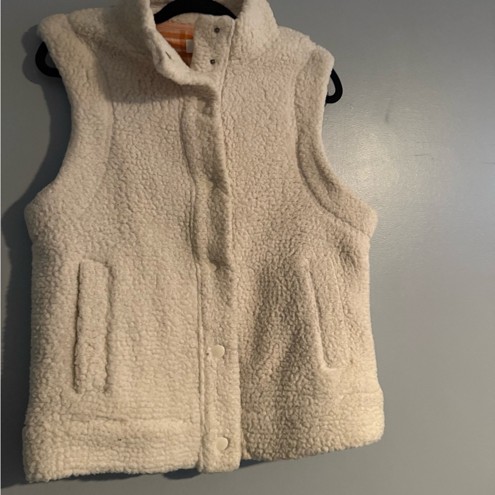 Aerie Plaid Sherpa vest - Pink and Cream
